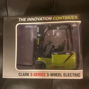 NEW IN BOX !Clark S-Series 3-Wheel Electric Forklift Model